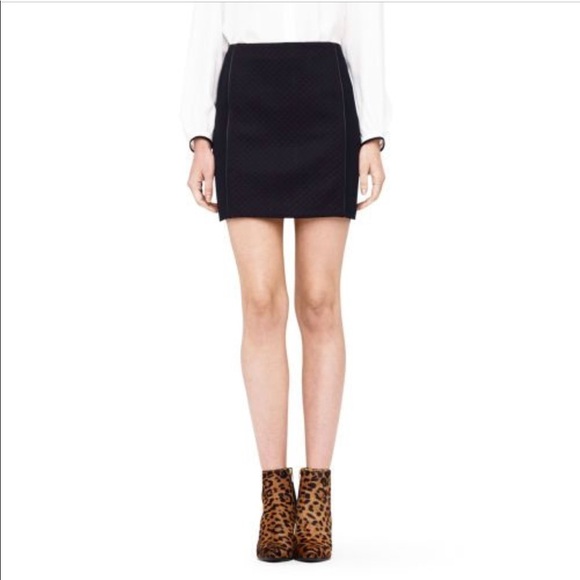 Club Monaco Dresses & Skirts - Club Monaco Quilted Mini Skirt